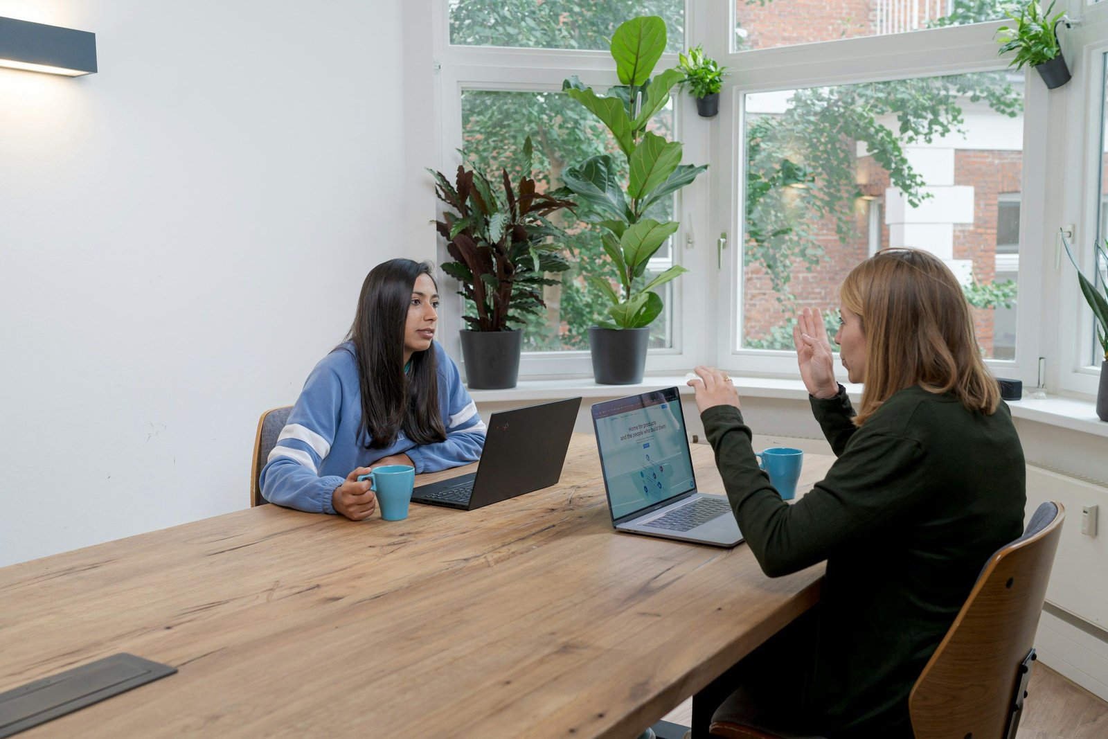 How To Improve Sales Team Performance With These 34 Tips