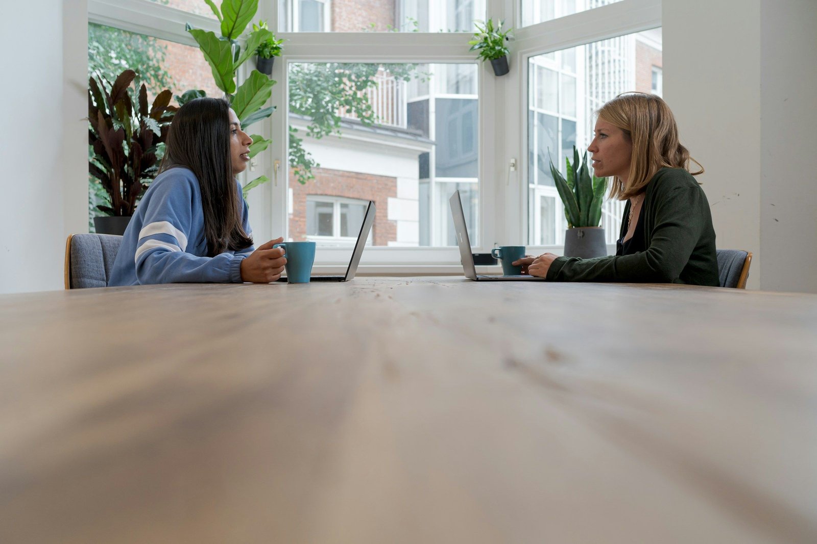 17 Tips On How To Accelerate Sales Cycle And Close Deals Faster
