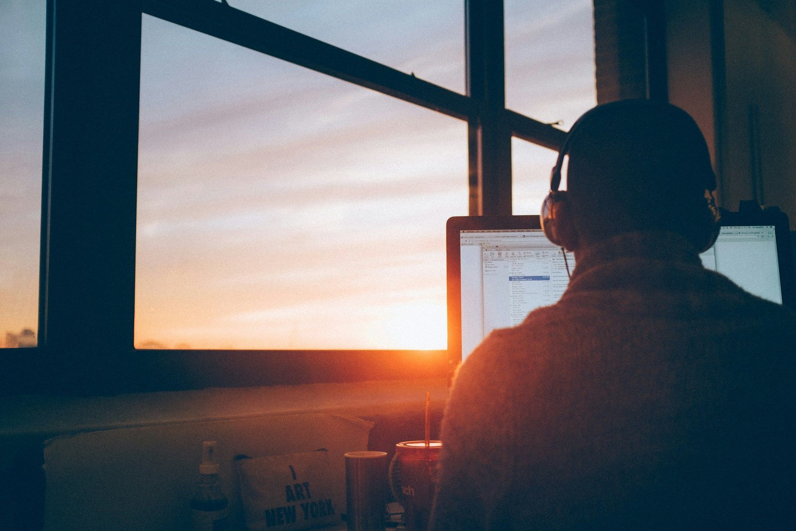 Cognism vs LeadIQ: Which Is The Better Tool For Your Sales Team?