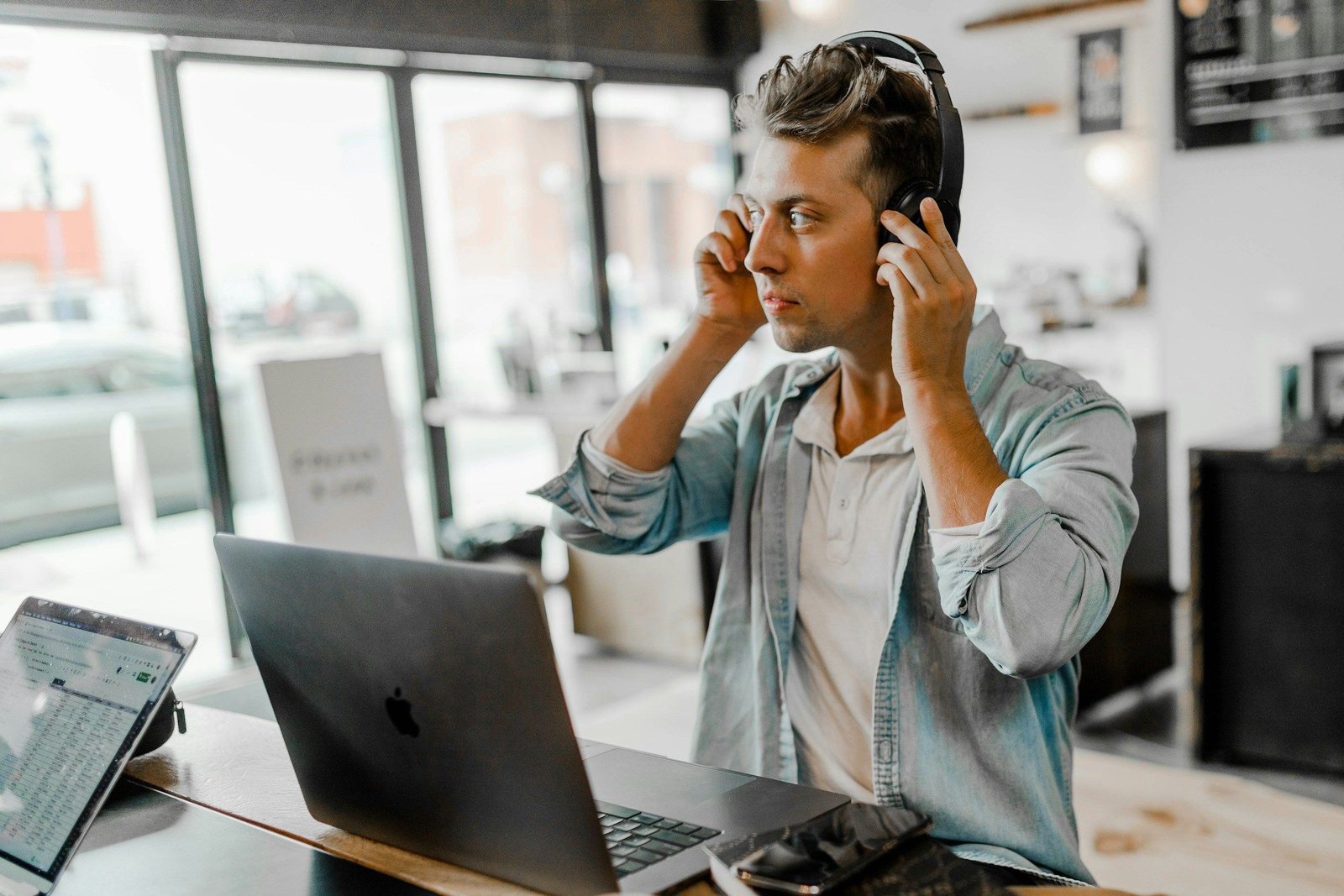 Pipl Alternative? 15 Best Options For Sales Prospecting