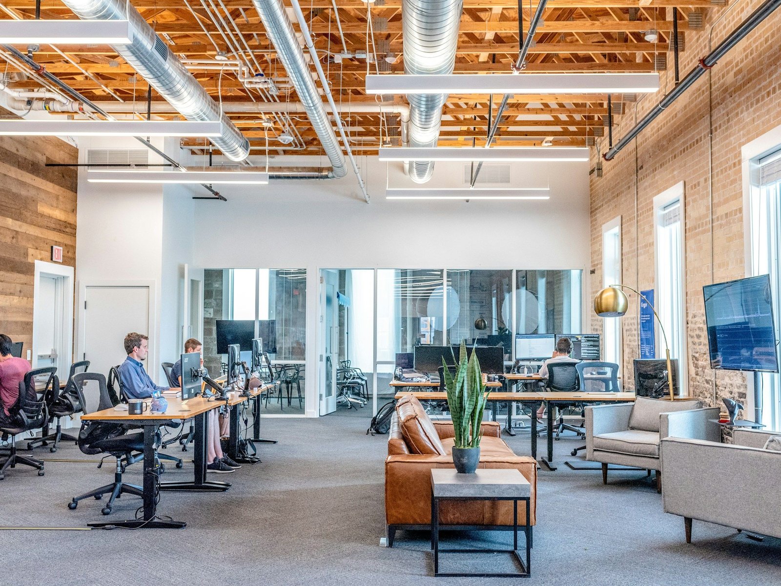 Gong vs Salesloft, Which Platform Should You Choose & What Are The Alternatives?