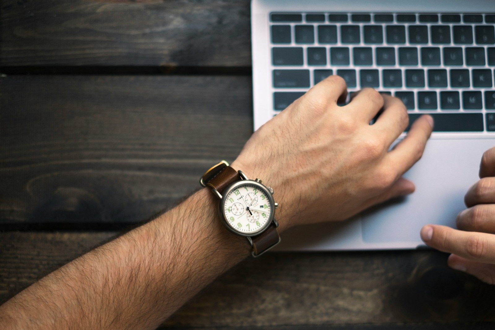 17 Best Competitive Intelligence Tools For Gaining Competitive Insights
