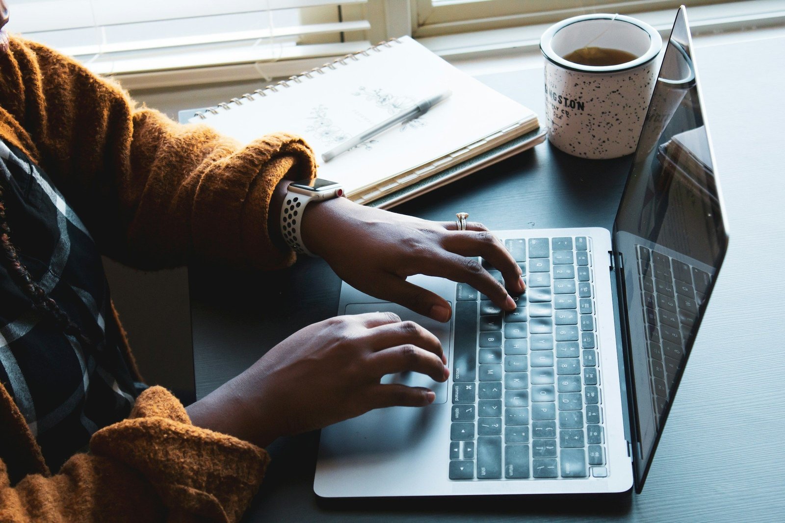 How To Tell What A Website Is Built On (5 Effective Ways & Tools)