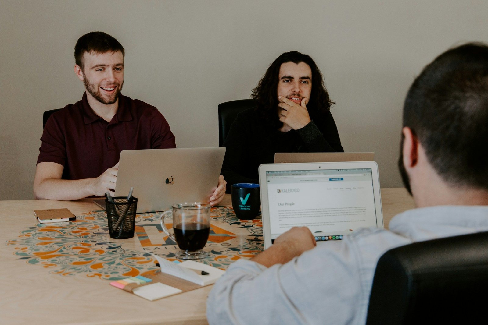 27 Best ZoomInfo Alternatives For Gathering Accurate Sales Intelligence