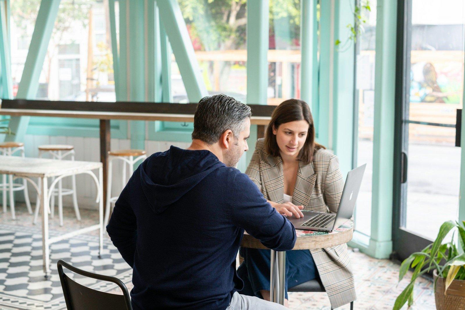 AI In B2B Sales