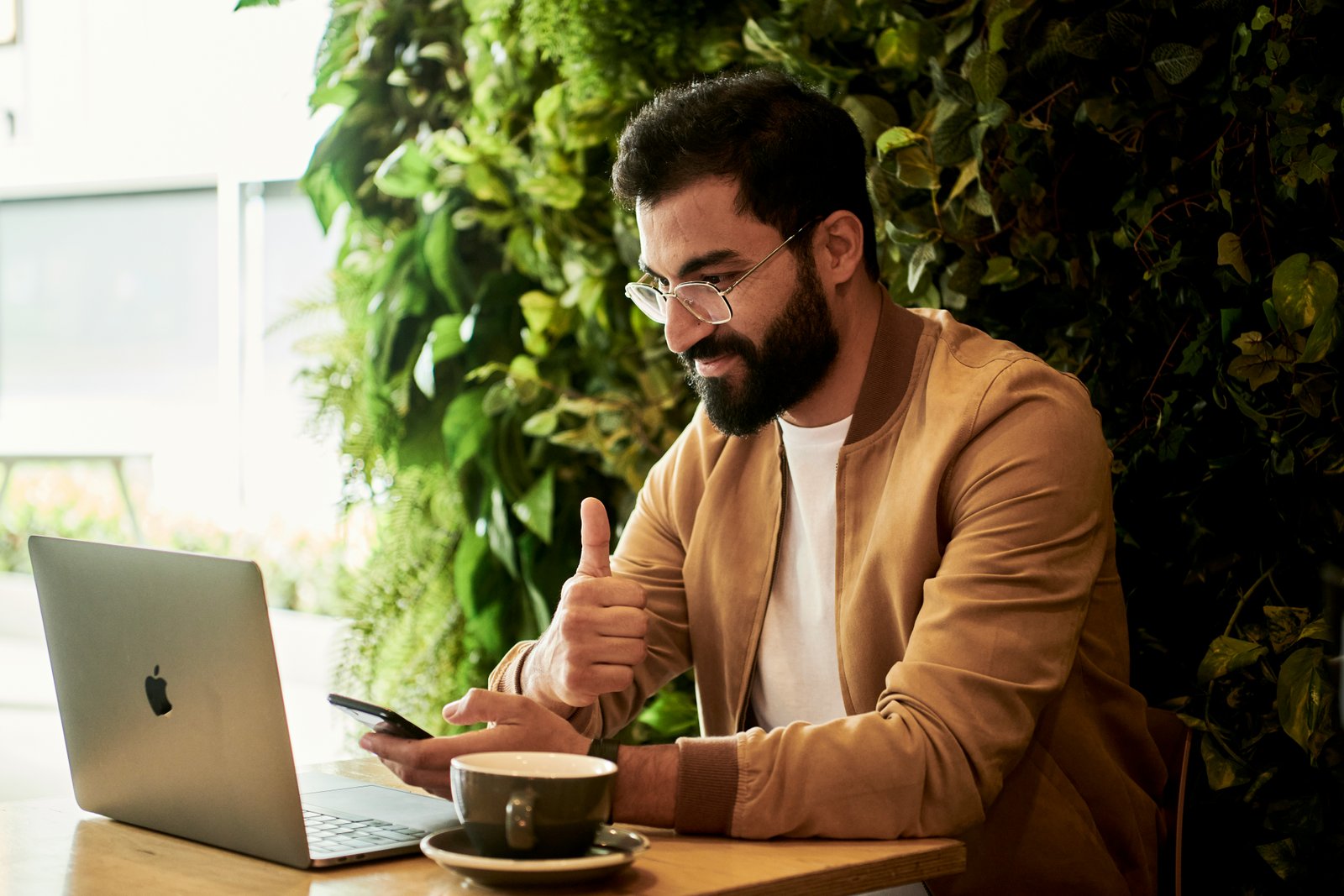 ZoomInfo vs. LeadIQ: Which Is Better For Sales Teams?